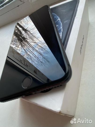 iPhone 8 Plus, 64 ГБ