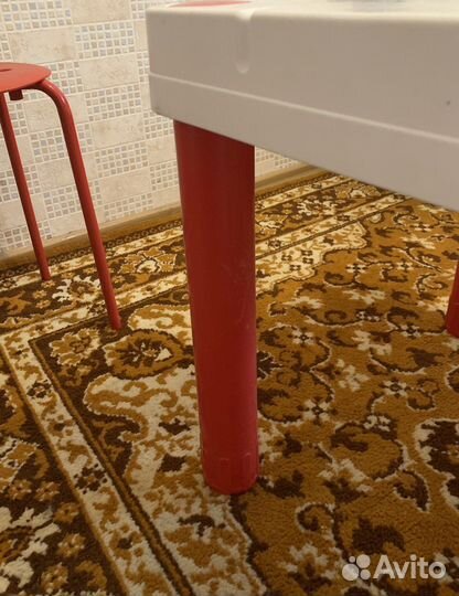 Детский столик