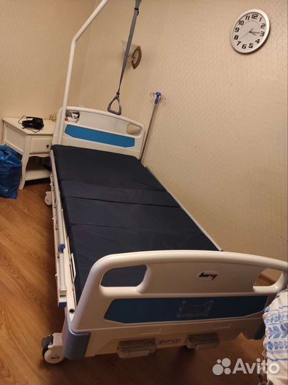 Медицинская кровать для лежачих больных бу