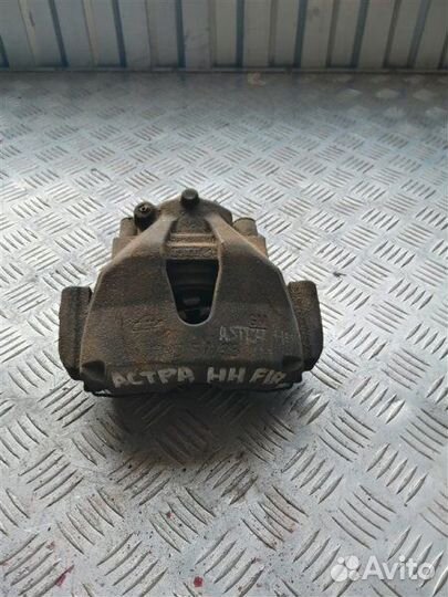 Суппорт тормозной передний правый Opel Astra H L48