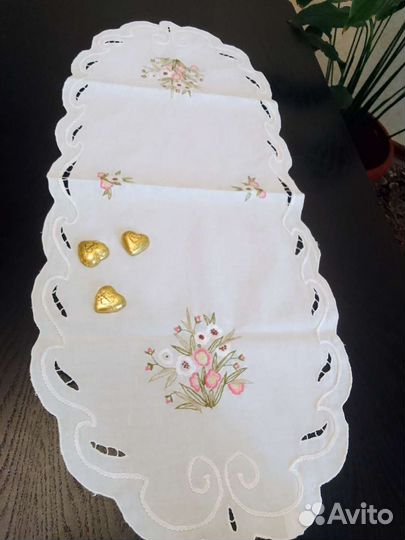 Накомодник, дорожка на стол, винтаж Европа