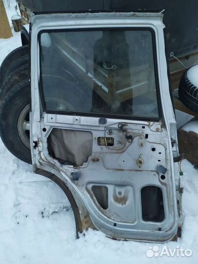 Дверь задняя левая niva chevrolet