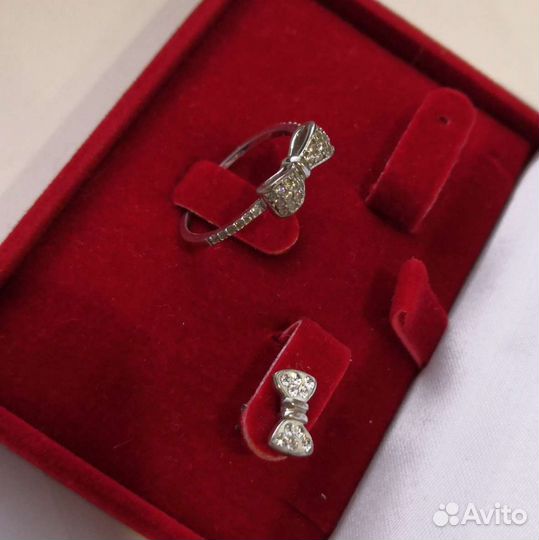 Серебряное кольцо бантик