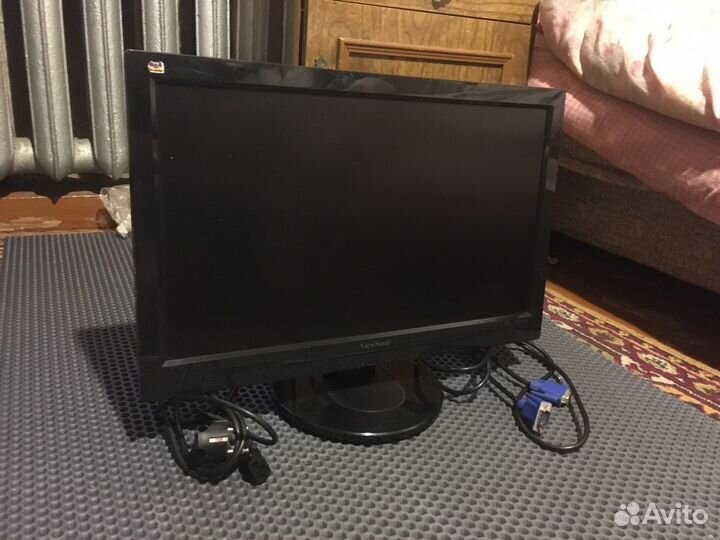 Монитор 20' ViewSonic 2046A широкий