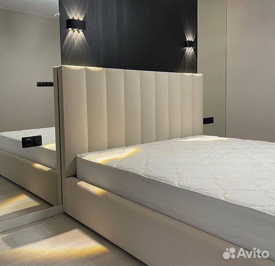 Кровать двухспальная