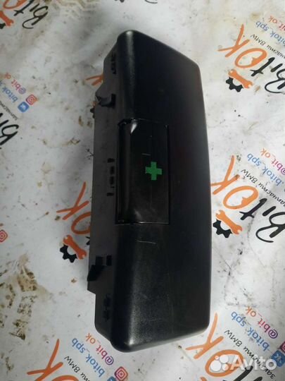 Кейс под сиденье аптечка bmw e38 e39