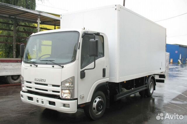 Isuzu npr75l m