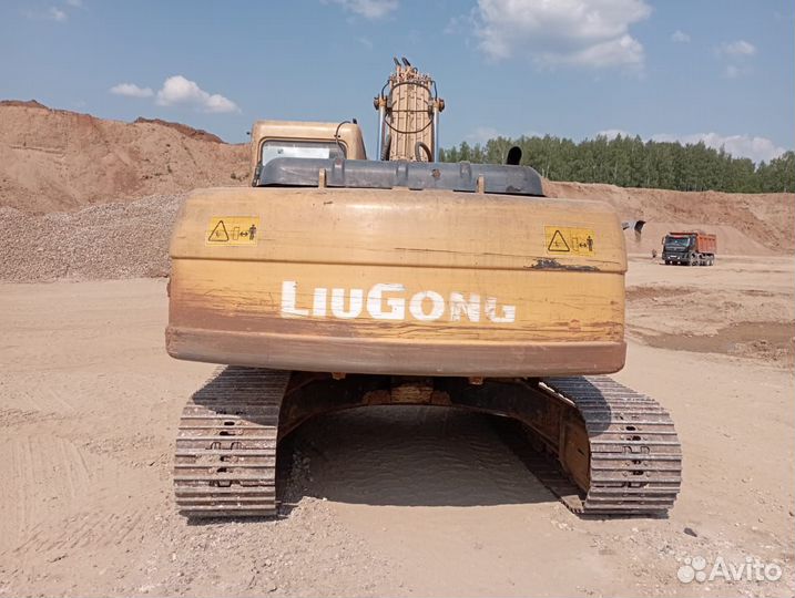 Гусеничный экскаватор LiuGong CLG925D, 2013