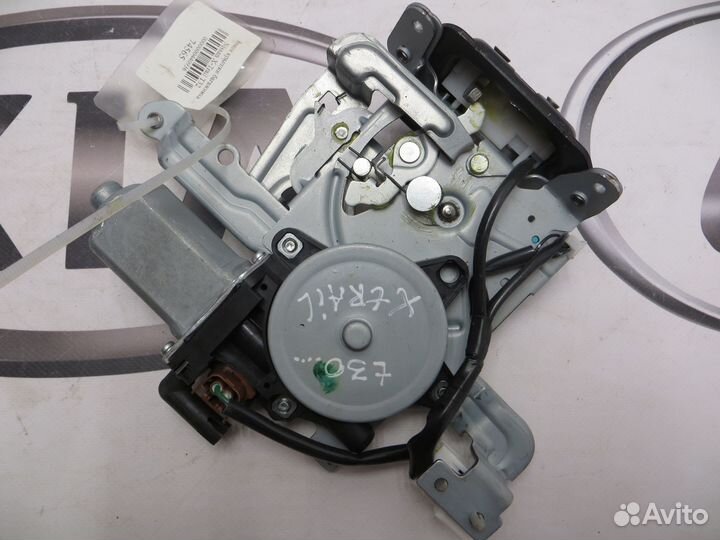 Электрозамок крышки багажника Nissan X-Trail T32