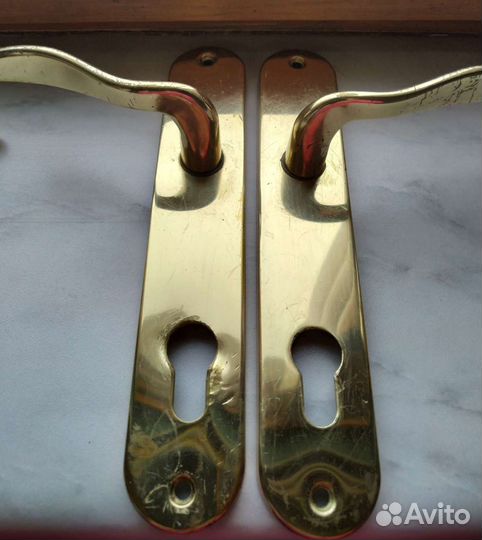 Дверные ручки б/у 3 шт