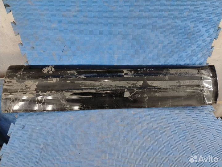 Накладка двери передней правой Mitsubishi Pajero I