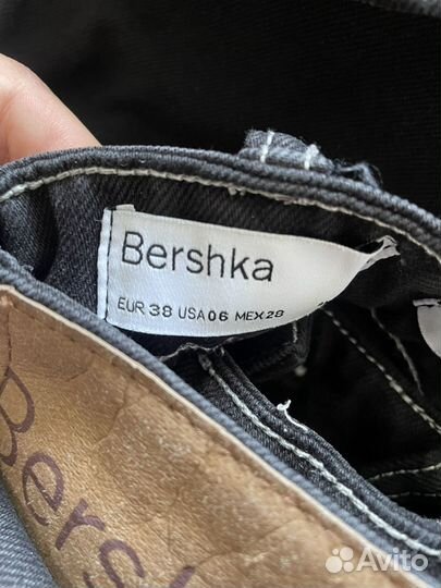 Джинсы bershka