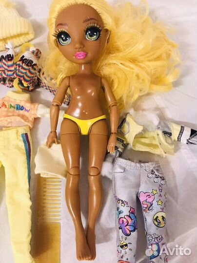 Кукла Rainbow High Winter Break Sunny Madison