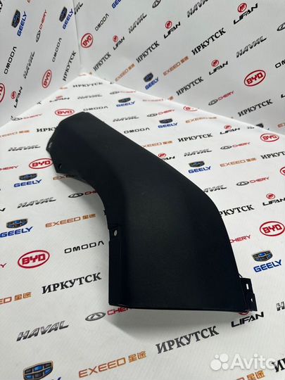 Накладка переднего бампера нижняя левая передняя