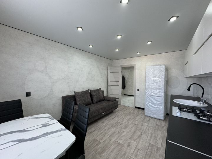 2-к. квартира, 45 м², 9/9 эт.