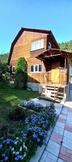 Коттедж 115 м² на участке 6 сот.