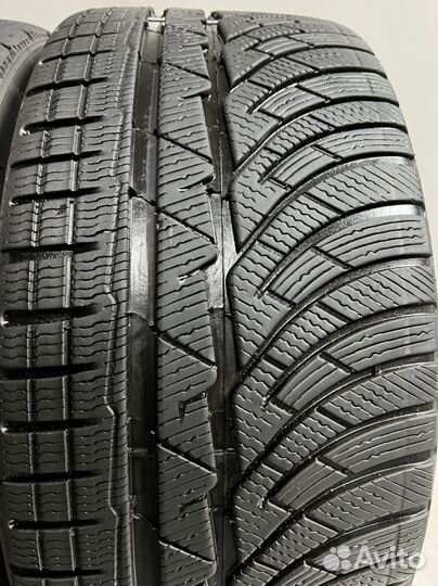 Michelin Alpin 4 235/35 R20