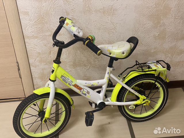 Велосипед с боковыми колесами