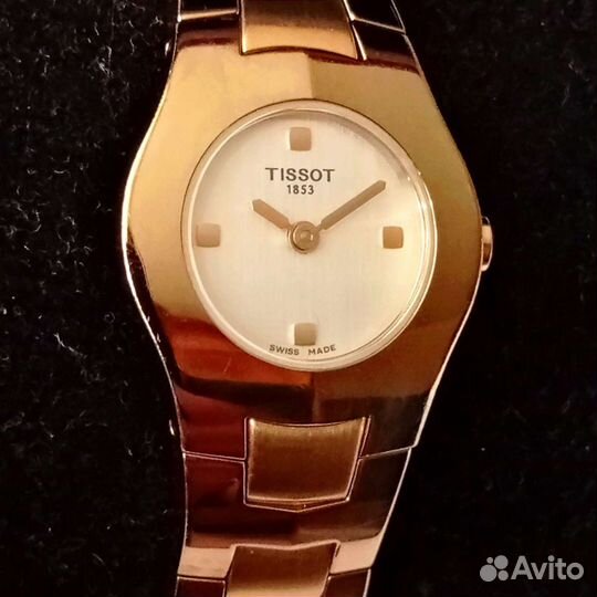 Tissot T-round small женские