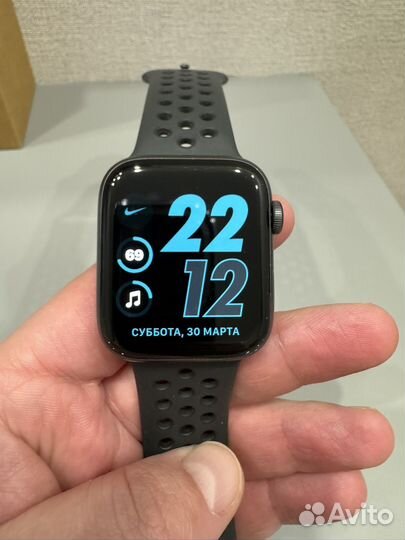 Часы apple watch se 44mm (1-е поколение)