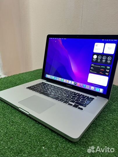Apple MacBook Pro 15 на Core i7/SSD/8гб озу