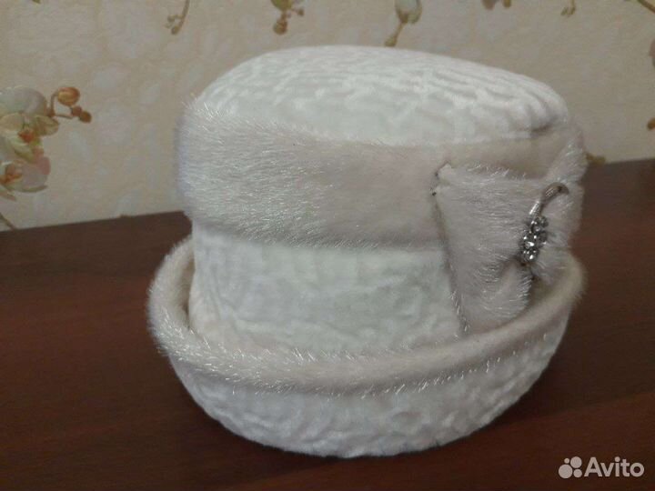 Шляпка женская. Торг