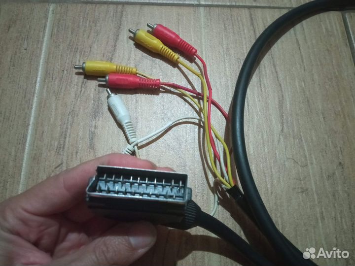 Кабель (шнур) scart - 6 RCA 1,5 м
