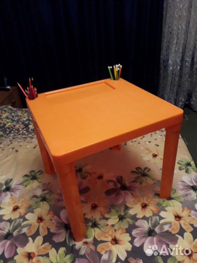 Стол детский
