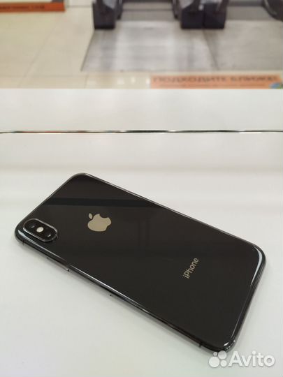 iPhone X, 64 ГБ