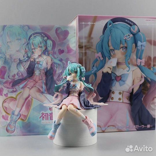 Фигурка Аниме Хатсуне Мику