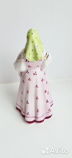 Статуэтка хлеб да соль, девушка с караваем, завод