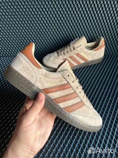 Кроссовки adidas handball spezial moscow beige