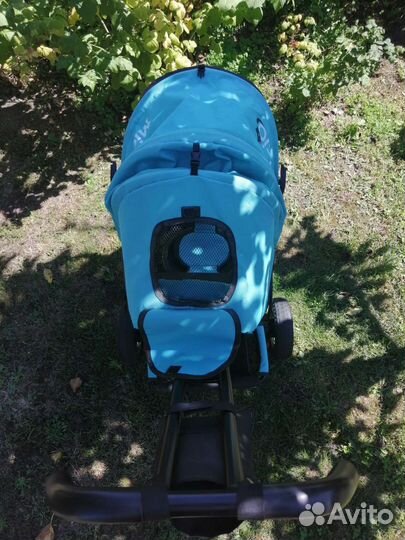 Детский трехколесный велосипед коляска