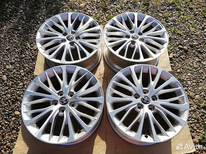 Комплект Toyota R18; 5*114,3; 8J; +50