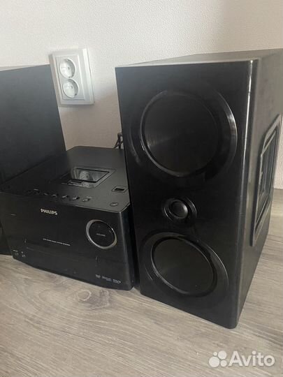Музыкальный центр philips