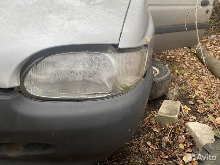 Передний бампер ford escort