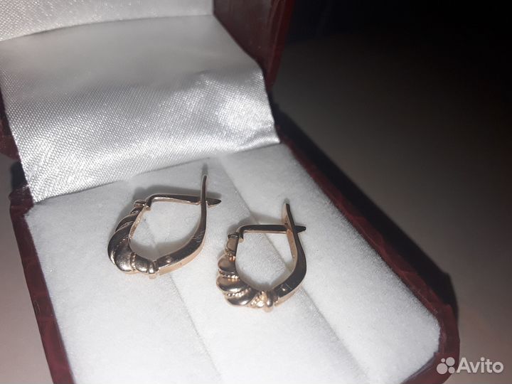 Золотые серьги 583