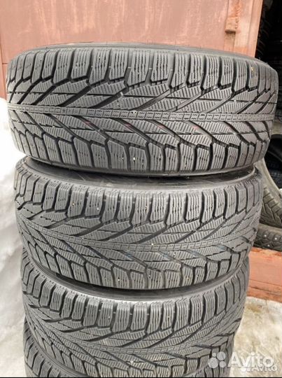 Nokian Tyres Hakkapeliitta R2 SUV 235/65 R17