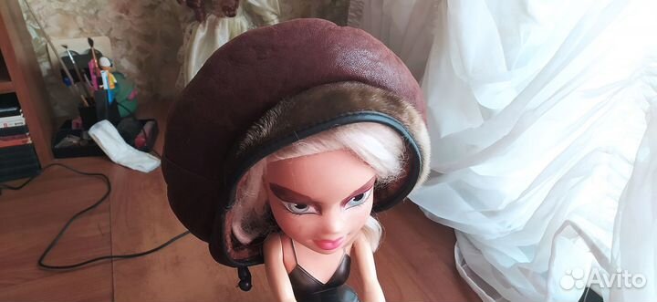 Берет женский кожаный