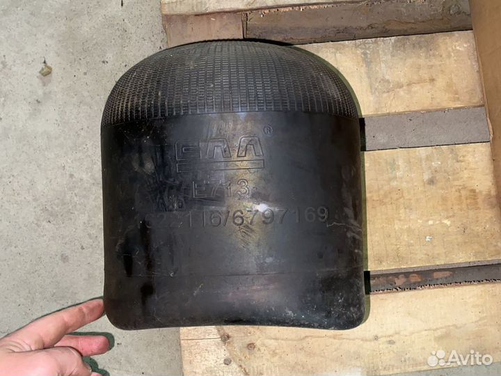 Пневморессора вольво (баллон) 1622116 P10.713.R