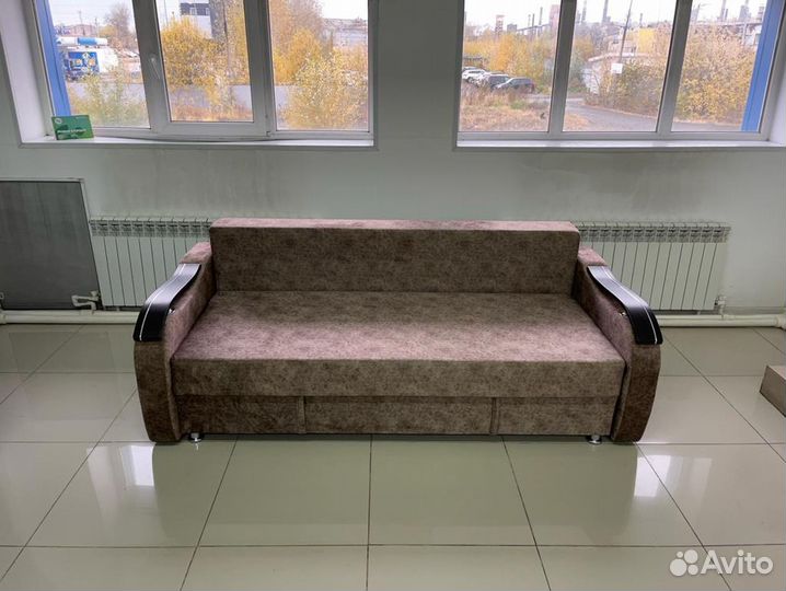 Диван Еврокнижка. Диван новый