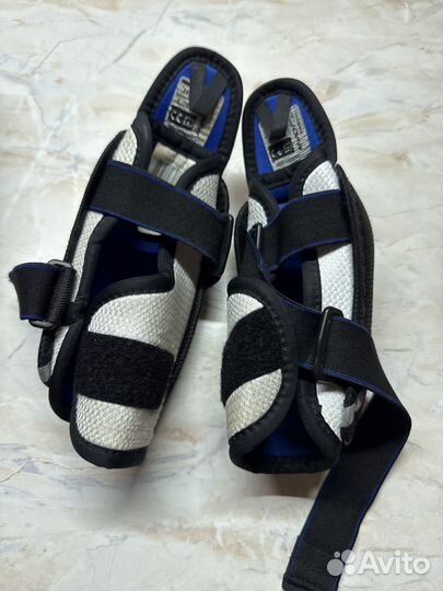 Налокотники хоккейные детские reebok