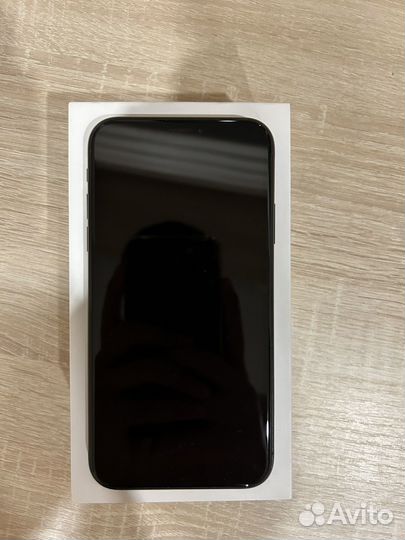 iPhone Xr, 64 ГБ