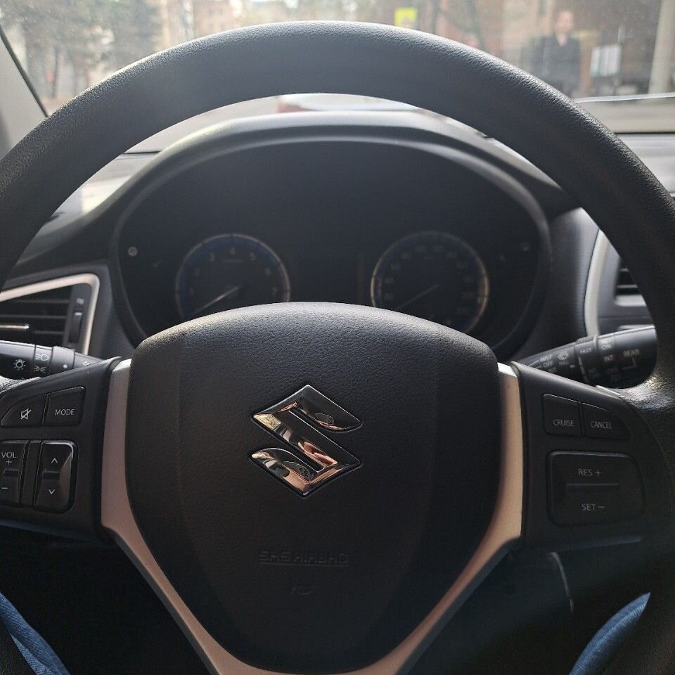 Suzuki SX4: фото владельца