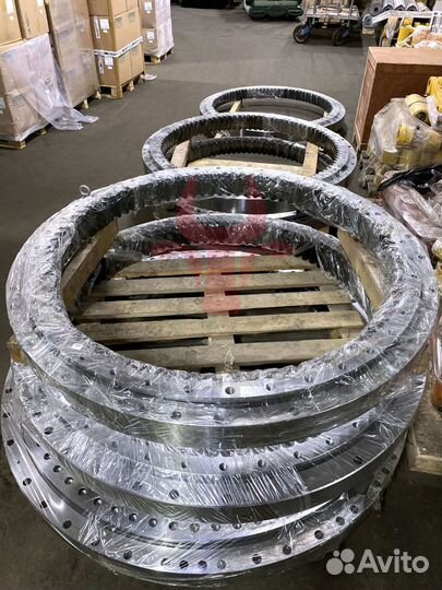 Опорно-поворотный круг Doosan DX140LC K1015198A