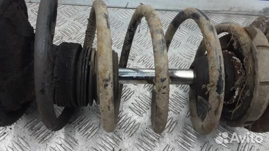 Стойка передняя левая volvo XC70 1 (CML31K501)