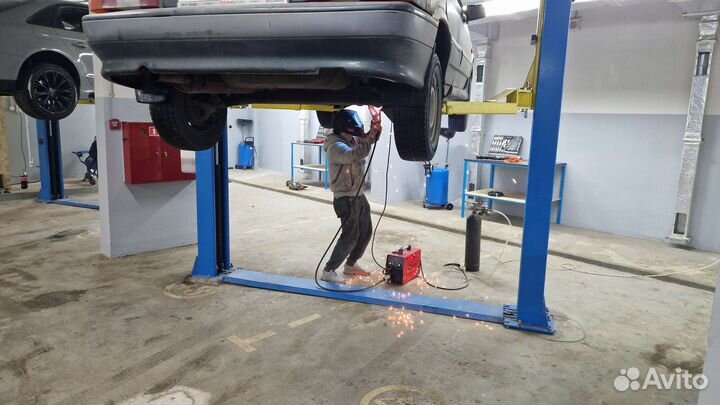 Автосервис самообслуживания, гараж на час