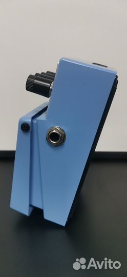 Гитарная педаль бас-хорус Boss CEB-3