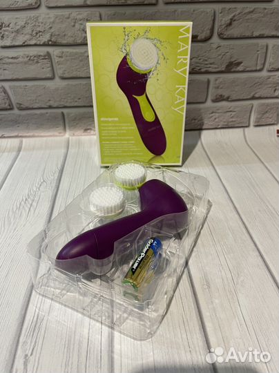 Щетка для лица Mary Kay