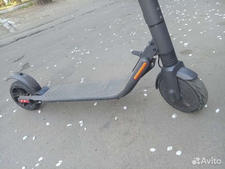 Электросамокат ninebot by Segway ES2